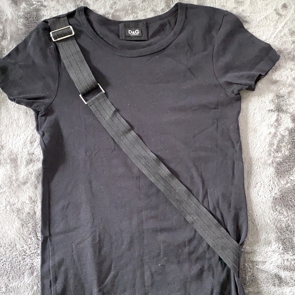 D&G T-Shirt with adjustable crossbody strap - Picture 2 of 9